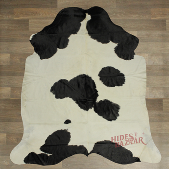 Black And White Cowhides rug (Size 6'5'' x  7'0'') HB0050