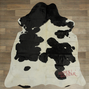 Black And White Cowhides rug (Size 6'8'' x  7'0'') HB0051